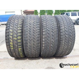 Continental VancoWinter2  205/65/16 C Iarna