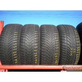 Cauciucuri 225/55/16 Dunlop 4D pentru iarna 4 bucati