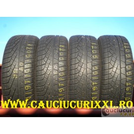 Cauciucuri 205/55/16 Pirelli pentru iarna 4 bucati aproape noi