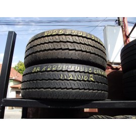 CONTINENTAL VANCO 225/70/15 C 2BUC VARA
